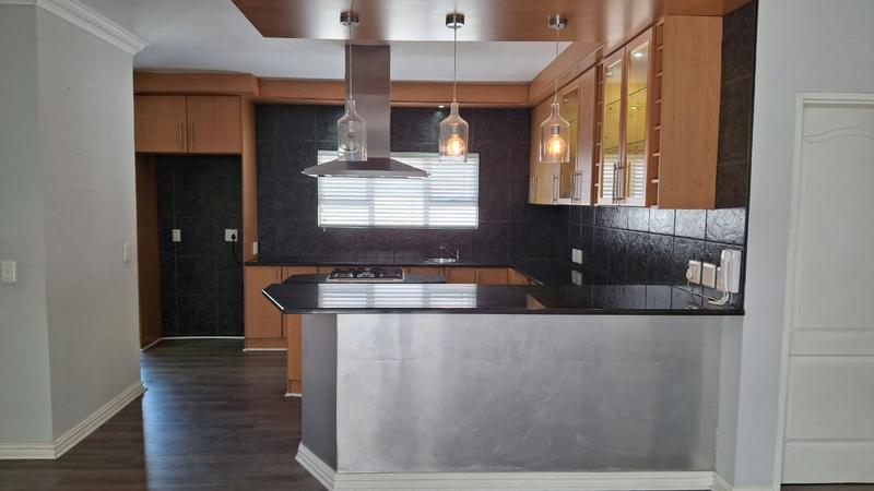 4 Bedroom Property for Sale in West Beach Western Cape